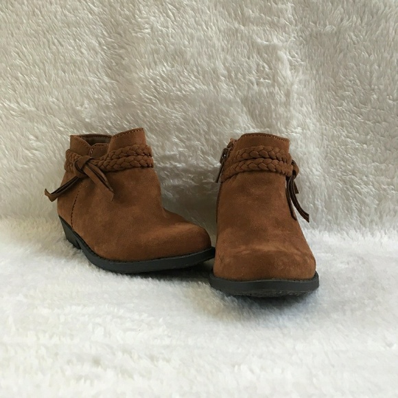Faded Glory Shoes - Faded Glory brown suede booties Sz 8